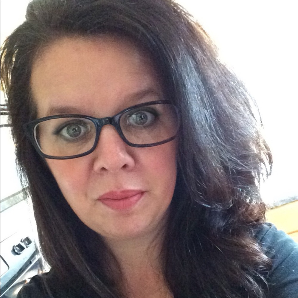 Meet your Posher, Dana